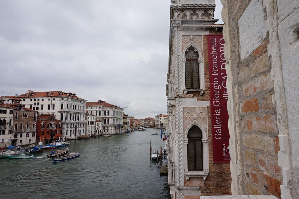 Pesaro Palace Venecia Exterior foto